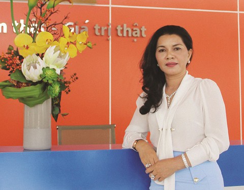 Kim Oanh – 10 năm tận tâm phục vụ khách hàng - Ảnh 1. Kim Oanh – 10 năm tận tâm phục vụ khách hàng - Ảnh 1.