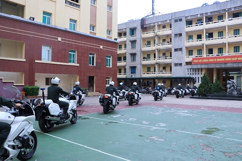Yamaha bàn giao 35 chiếc xe mô-tô FJR1300P cho Bộ Công An - Ảnh 3. Yamaha bàn giao 35 chiếc xe mô-tô FJR1300P cho Bộ Công An - Ảnh 3.
