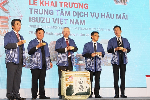 Isuzu Việt Nam ra mắt trung tâm dịch vụ hậu mãi tại TP.HCM - Ảnh 3. Isuzu Việt Nam ra mắt trung tâm dịch vụ hậu mãi tại TP.HCM - Ảnh 3.