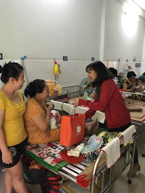 Một Trung Thu rất khác trong bệnh viện - Ảnh 3. Một Trung Thu rất khác trong bệnh viện - Ảnh 3.