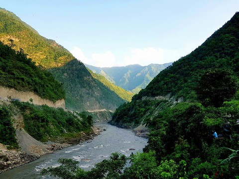 Trần Đặng Đăng Khoa: Thấy ảo ảnh Việt Nam ở mọi miền - Ảnh 5. Trần Đặng Đăng Khoa: Thấy ảo ảnh Việt Nam ở mọi miền - Ảnh 5.