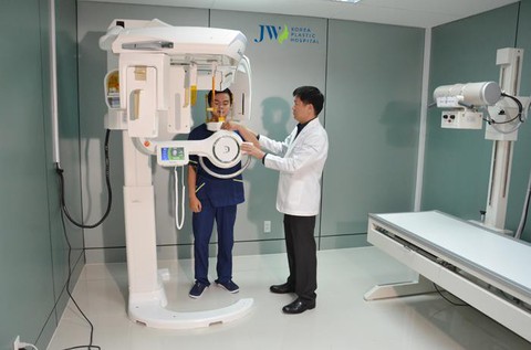 Trải nghiệm công nghệ cấy ghép Implant Thế giới tại Việt Nam - Ảnh 3. Trải nghiệm công nghệ cấy ghép Implant Thế giới tại Việt Nam - Ảnh 3.