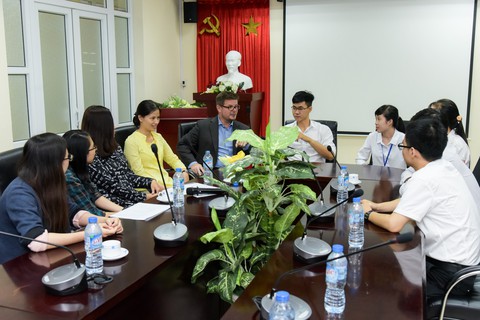 Những thủ khoa Y trưởng thành từ học bổng Pfizer - Ảnh 3. Những thủ khoa Y trưởng thành từ học bổng Pfizer - Ảnh 3.