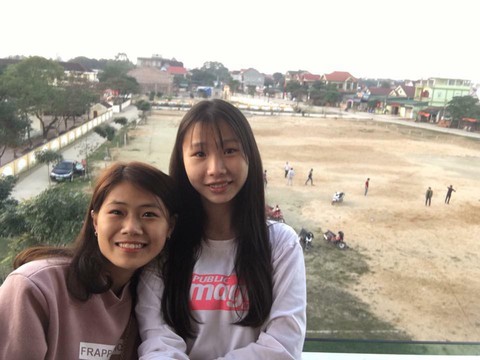Cô gái truy tìm cậu bé đánh giày tặng áo ấm giữa trời đông - Ảnh 4. Cô gái truy tìm cậu bé đánh giày tặng áo ấm giữa trời đông - Ảnh 4.