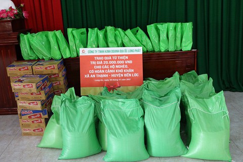 Chương trình từ thiện của Công ty Long Phát tại Bến Lức, Long An - Ảnh 3. Chương trình từ thiện của Công ty Long Phát tại Bến Lức, Long An - Ảnh 3.