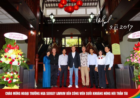 Ẩm thực ba miền độc đáo tại Núi Thần Tài Đà Nẵng - Ảnh 4. Ẩm thực ba miền độc đáo tại Núi Thần Tài Đà Nẵng - Ảnh 4.