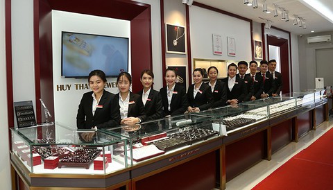 Huy Thanh Jewelry khai trương showroom tại TP.HCM - Ảnh 4. Huy Thanh Jewelry khai trương showroom tại TP.HCM - Ảnh 4.
