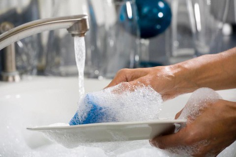 Ổ vi khuẩn trên tấm thớt, bạn có biết? - Ảnh 4. Ổ vi khuẩn trên tấm thớt, bạn có biết? - Ảnh 4.