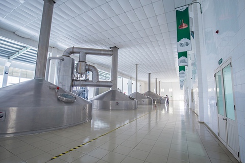 Những “ngóc ngách” nghề bia được bật mí tại nhà máy bia Carlsberg Việt Nam - Ảnh 4. Những “ngóc ngách” nghề bia được bật mí tại nhà máy bia Carlsberg Việt Nam - Ảnh 4.