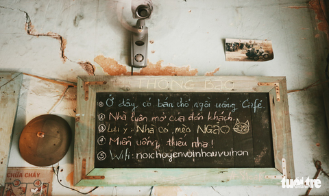 Nhìn những biển hiệu này để thấy Sài Gòn quá đỗi dễ thương - Ảnh 8. Nhìn những biển hiệu này để thấy Sài Gòn quá đỗi dễ thương - Ảnh 8.