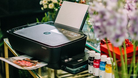 Một ngày làm việc của ông chủ tiệm hoa đất Sài Thành - Ảnh 5. Một ngày làm việc của ông chủ tiệm hoa đất Sài Thành - Ảnh 5.
