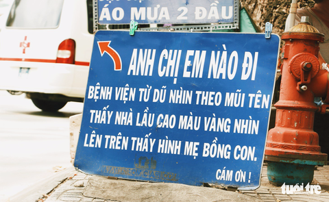 Nhìn những biển hiệu này để thấy Sài Gòn quá đỗi dễ thương - Ảnh 11. Nhìn những biển hiệu này để thấy Sài Gòn quá đỗi dễ thương - Ảnh 11.