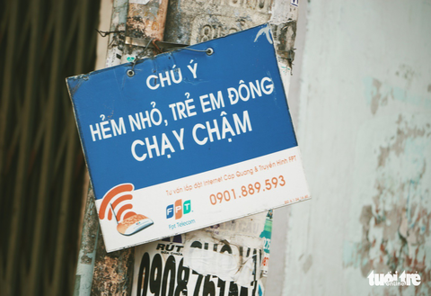 Nhìn những biển hiệu này để thấy Sài Gòn quá đỗi dễ thương - Ảnh 13. Nhìn những biển hiệu này để thấy Sài Gòn quá đỗi dễ thương - Ảnh 13.