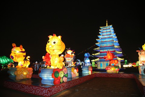 Lễ hội đèn lồng Kết nối cộng đồng 2017 - Ảnh 12. Lễ hội đèn lồng Kết nối cộng đồng 2017 - Ảnh 12.