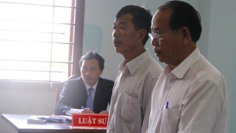 Bệnh viện không muốn trợ cấp suốt đời bệnh nhân bị cắt nhầm 2 thận - Ảnh 1. Bệnh viện không muốn trợ cấp suốt đời bệnh nhân bị cắt nhầm 2 thận - Ảnh 1.