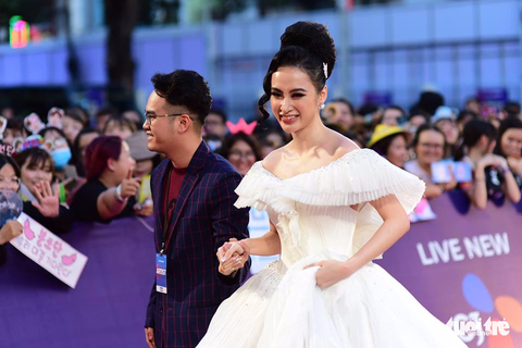 Giải MAMA: Sơn Tùng đột phá, Tóc Tiên là nữ ca sĩ xuất sắc - Ảnh 21. Giải MAMA: Sơn Tùng đột phá, Tóc Tiên là nữ ca sĩ xuất sắc - Ảnh 21.