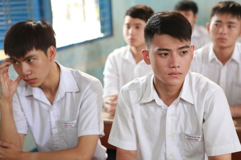 Á quân The voice 2015 Nguyễn Hoàng Dũng trở lại với Yếu đuối - Ảnh 5. Á quân The voice 2015 Nguyễn Hoàng Dũng trở lại với Yếu đuối - Ảnh 5.