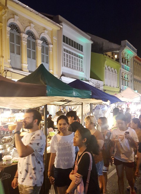 Lạc vào phố cổ Phuket - Ảnh 5. Lạc vào phố cổ Phuket - Ảnh 5.