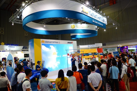 Nô nức săn tour giá rẻ, vé máy bay 0 đồng ở Hội chợ Du lịch quốc tế TP.HCM - Ảnh 4. Nô nức săn tour giá rẻ, vé máy bay 0 đồng ở Hội chợ Du lịch quốc tế TP.HCM - Ảnh 4.
