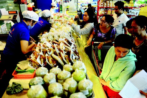 Thực phẩm nấu chín: Giải vây các bà nội trợ bận rộn - Ảnh 1. Thực phẩm nấu chín: Giải vây các bà nội trợ bận rộn - Ảnh 1.