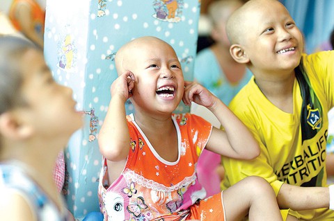 Nỗi đau không dập tắt được tiếng cười của em - Ảnh 3. Nỗi đau không dập tắt được tiếng cười của em - Ảnh 3.