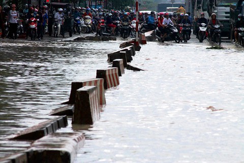 Biên Hòa chi 30 tỉ làm hệ thống thoát nước quốc lộ 51 - Ảnh 1. Biên Hòa chi 30 tỉ làm hệ thống thoát nước quốc lộ 51 - Ảnh 1.