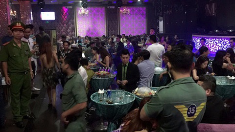 TP.HCM tổng kiểm tra quán bar, vũ trường - Ảnh 1. TP.HCM tổng kiểm tra quán bar, vũ trường - Ảnh 1.