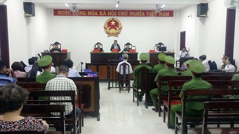 Ông già 77 tuổi dâm ô trẻ em bị xử 3 năm tù - Ảnh 2. Ông già 77 tuổi dâm ô trẻ em bị xử 3 năm tù - Ảnh 2.
