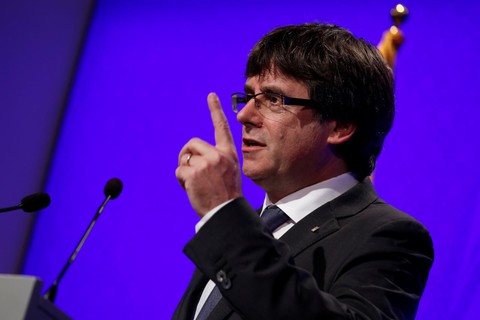 Chính quyền Catalonia bị áp lực hủy bỏ kết quả trưng cầu - Ảnh 1. Chính quyền Catalonia bị áp lực hủy bỏ kết quả trưng cầu - Ảnh 1.