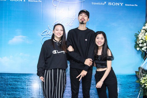 Lý Sơn trong vắt trong MV Ta cứ đi cùng nhau - Ảnh 3. Lý Sơn trong vắt trong MV Ta cứ đi cùng nhau - Ảnh 3.