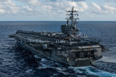 Ba tàu sân bay Mỹ tới châu Á bảo vệ ông Trump - Ảnh 4. Ba tàu sân bay Mỹ tới châu Á bảo vệ ông Trump - Ảnh 4.