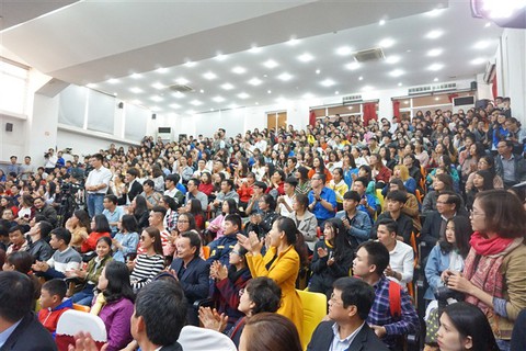 Đạo diễn Đặng Nhật Minh ‘trả nợ’ khán giả Đà Nẵng sau 30 năm - Ảnh 5. Đạo diễn Đặng Nhật Minh ‘trả nợ’ khán giả Đà Nẵng sau 30 năm - Ảnh 5.