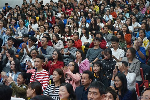 Phương Thanh kể chuyện người yêu dọa bỏ vì đóng vai gái điếm - Ảnh 2. Phương Thanh kể chuyện người yêu dọa bỏ vì đóng vai gái điếm - Ảnh 2.