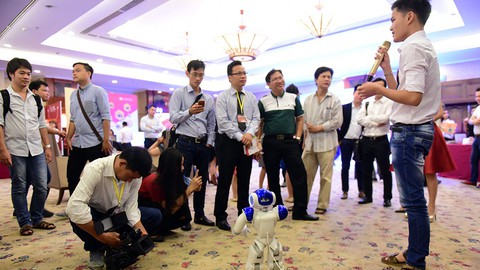 Cách mạng công nghiệp 4.0: đại học phải thay đổi - Ảnh 1. Cách mạng công nghiệp 4.0: đại học phải thay đổi - Ảnh 1.