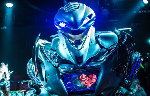 Nhà hàng robot nóng bỏng ở Tokyo - Ảnh 9. Nhà hàng robot nóng bỏng ở Tokyo - Ảnh 9.