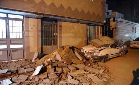 Số người chết vì động đất ở Iran, Iraq lên tới hơn 140 - Ảnh 3. Số người chết vì động đất ở Iran, Iraq lên tới hơn 140 - Ảnh 3.