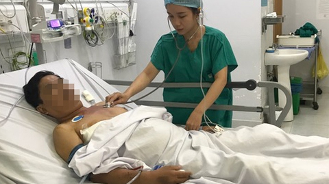 Sau 4 năm ngủ ngồi, nay đã được nằm trở lại - Ảnh 1. Sau 4 năm ngủ ngồi, nay đã được nằm trở lại - Ảnh 1.