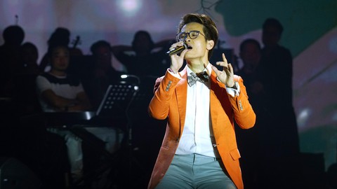 Mong manh của Hà Anh Tuấn khiến con tim yêu dễ vỡ - Ảnh 5. Mong manh của Hà Anh Tuấn khiến con tim yêu dễ vỡ - Ảnh 5.
