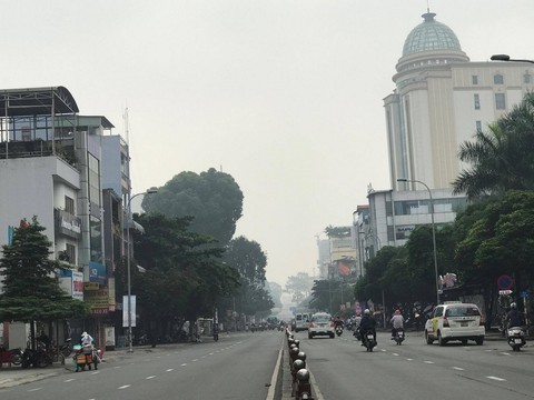 Lạ lẫm với sáng Sài Gòn sương giăng mù mịt - Ảnh 4. Lạ lẫm với sáng Sài Gòn sương giăng mù mịt - Ảnh 4.