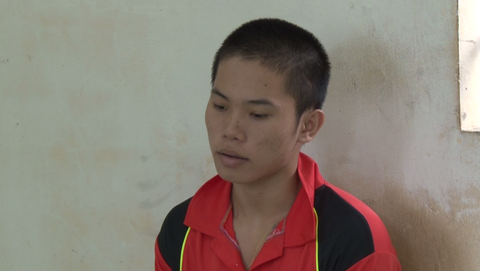 Tạm giữ 3 thanh niên chém người, chống người thi hành công vụ - Ảnh 3. Tạm giữ 3 thanh niên chém người, chống người thi hành công vụ - Ảnh 3.