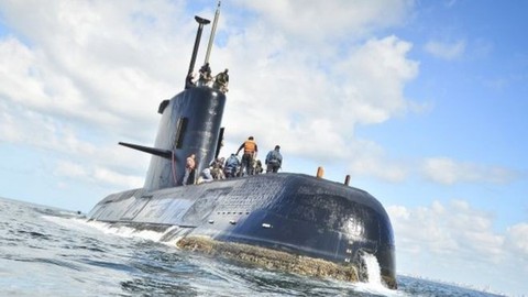 Tín hiệu vệ tinh không giúp ích trong tìm kiếm tàu ngầm Argentina - Ảnh 1. Tín hiệu vệ tinh không giúp ích trong tìm kiếm tàu ngầm Argentina - Ảnh 1.
