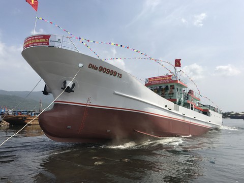 Đà Nẵng hạ thủy tàu vỏ thép 31 tỉ lớn nhất miền Trung - Ảnh 1. Đà Nẵng hạ thủy tàu vỏ thép 31 tỉ lớn nhất miền Trung - Ảnh 1.