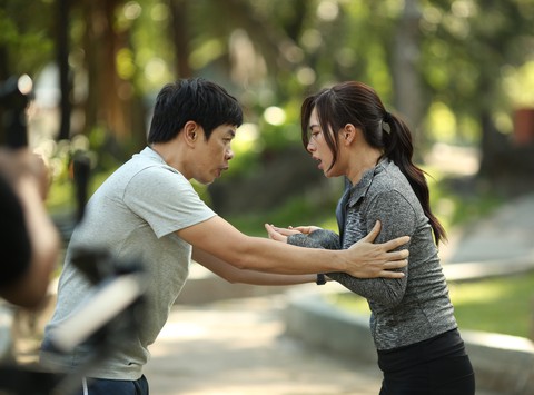 Charlie Nguyễn và Thái Hòa tái ngộ với Chàng vợ của em - Ảnh 4. Charlie Nguyễn và Thái Hòa tái ngộ với Chàng vợ của em - Ảnh 4.