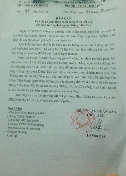 Dân dựng rào ngăn khách vào động Tiên Sơn - Ảnh 2. Dân dựng rào ngăn khách vào động Tiên Sơn - Ảnh 2.