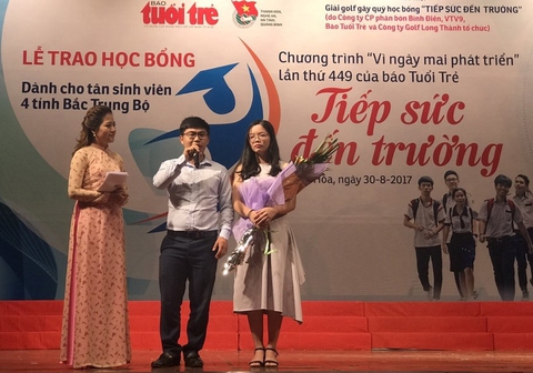 Chúng tôi yêu nhau nhờ Tiếp sức đến trường - Ảnh 1. Chúng tôi yêu nhau nhờ Tiếp sức đến trường - Ảnh 1.