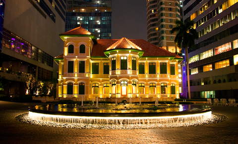 9 quán bar ở Bangkok đẹp ngất ngây - Ảnh 12. 9 quán bar ở Bangkok đẹp ngất ngây - Ảnh 12.