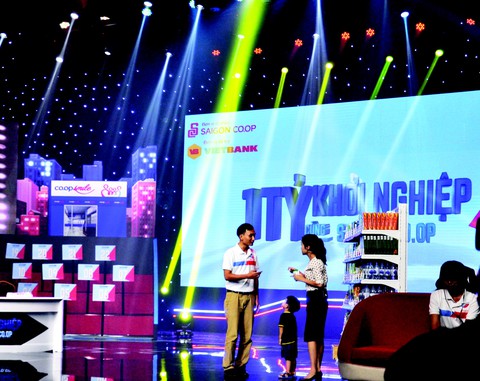 Gameshow siêu thị: Độc đáo hoạt động khởi nghiệp - Ảnh 1. Gameshow siêu thị: Độc đáo hoạt động khởi nghiệp - Ảnh 1.