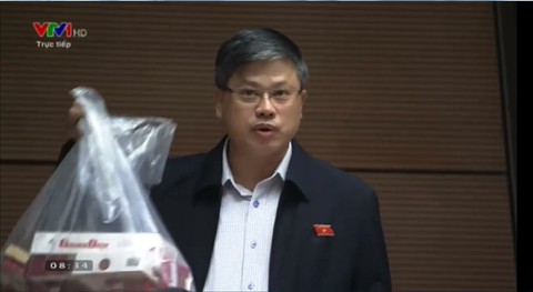 Đại biểu Quốc hội kể chuyện mua thuốc lá lậu - Ảnh 2. Đại biểu Quốc hội kể chuyện mua thuốc lá lậu - Ảnh 2.