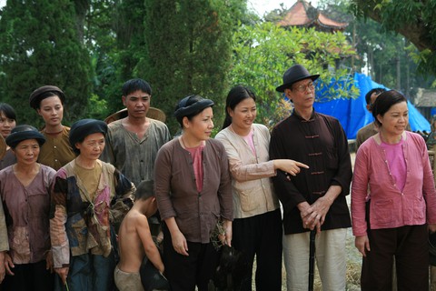 Thương nhớ ở ai: thương lắm, ông bà cha mẹ mình đã sống... - Ảnh 9. Thương nhớ ở ai: thương lắm, ông bà cha mẹ mình đã sống... - Ảnh 9.