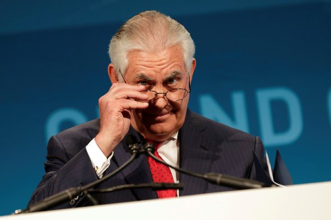 Ông Trump nổi xung thiên khi bị ngoại trưởng gọi là ‘gã khờ’ - Ảnh 1. Ông Trump nổi xung thiên khi bị ngoại trưởng gọi là ‘gã khờ’ - Ảnh 1.
